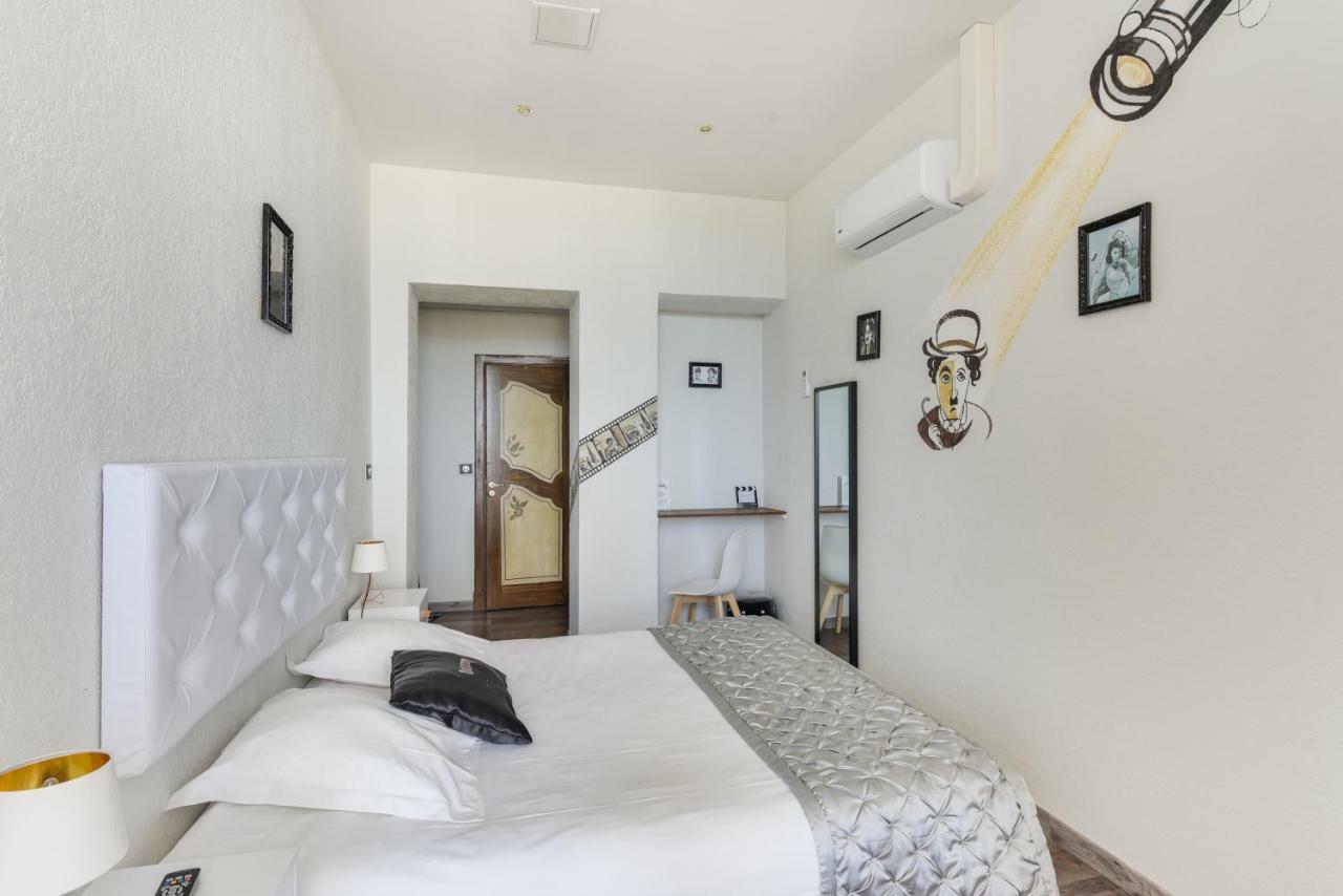 Le Marina B Hotel La Ciotat Eksteriør billede